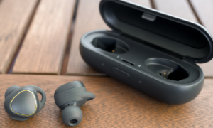 wireless earbuds