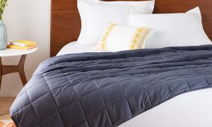 How to wash a weighted blanket?